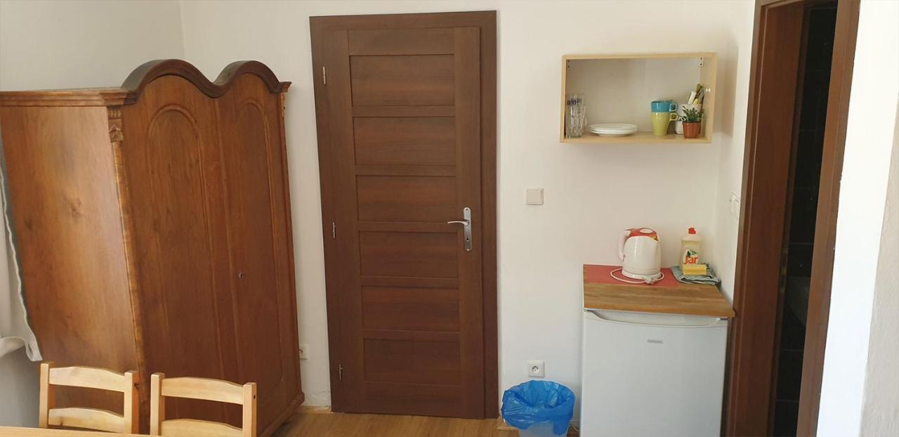 Penzion A Restaurace U Baby Subrovy Kokorin Exterior foto